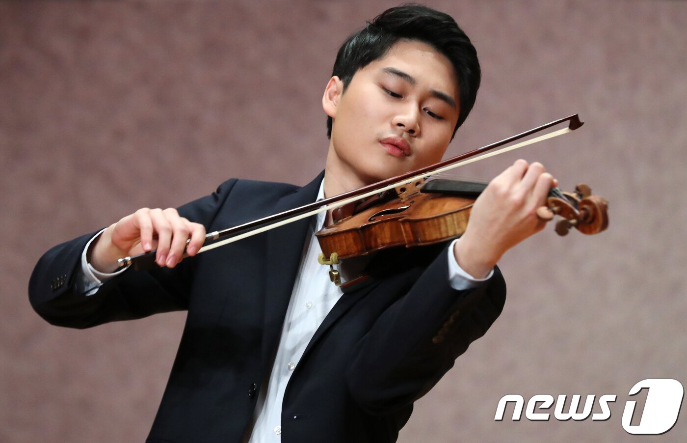 본문 이미지 - 바이올리니스트 양인모ⓒ 뉴스1 구윤성 기자
