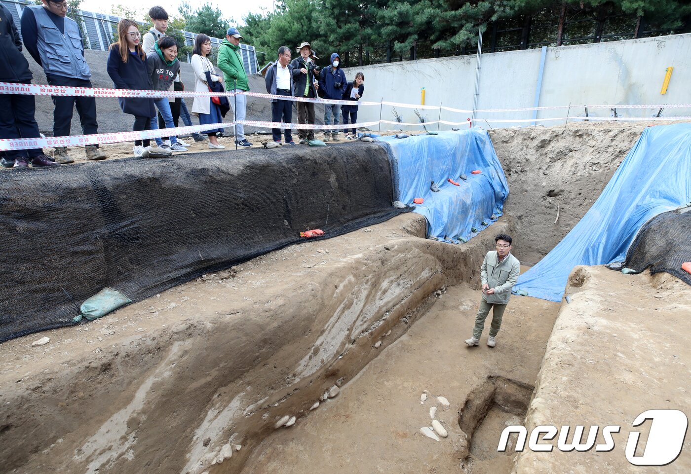 본문 이미지 - 서울 송파구 풍납토성 서성벽 발굴현장. 2018.10.11/뉴스1 ⓒ News1 구윤성 기자