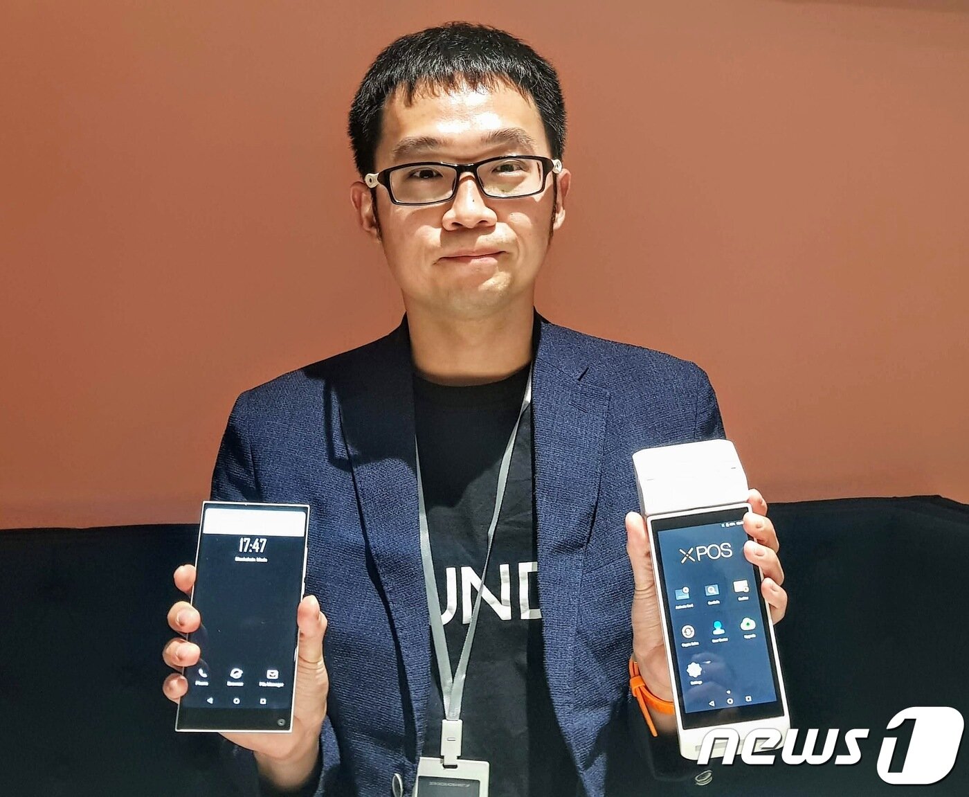 영상]통신망 필요없는 블록체인폰…