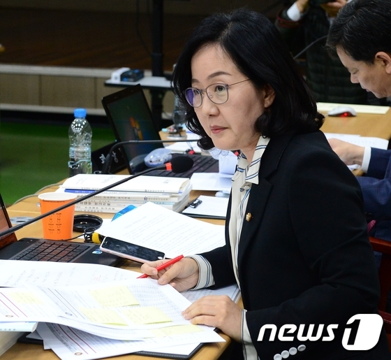 [국감] 질의하는 김현아 의원