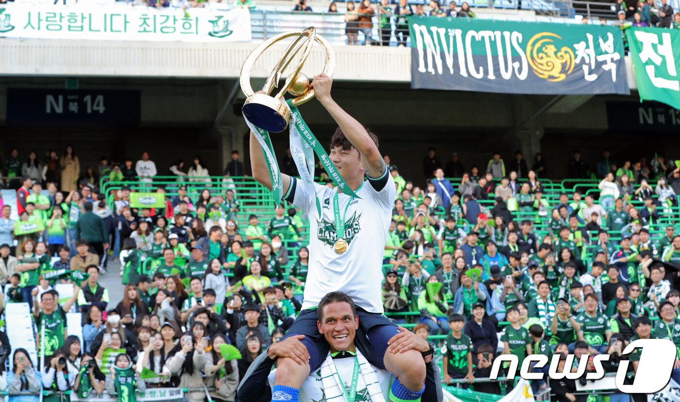 본문 이미지 - 전북 현대 시절의 김민재 2018.10.20/뉴스1 ⓒ News1 DB