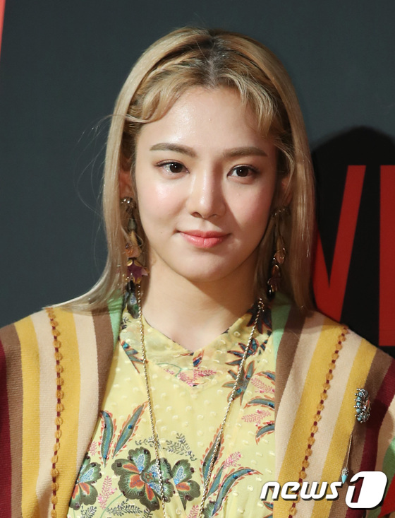 Hyoyeon, Kim Sang-gyo in the writing of Burning Sun, “I haven’t heard of it, I just worked for myself…I’ll be patient until today”