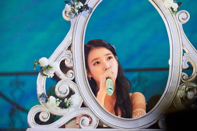 본문 이미지 - 아이유 / 사진제공=카카오M ⓒ News1