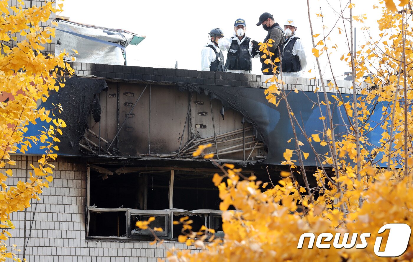 본문 이미지 - 서울 종로구 관수동 고시원 화재./뉴스1 ⓒ News1 이재명 기자