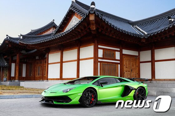 람보르기니 '아벤타도르SVJ' 국내 첫 공개…세계에서 가장 빠른 차 - 뉴스1 람보르기니 '아벤타도르Svj' 국내 첫 공개…세계에서 가장 빠른 차 - 뉴스1
