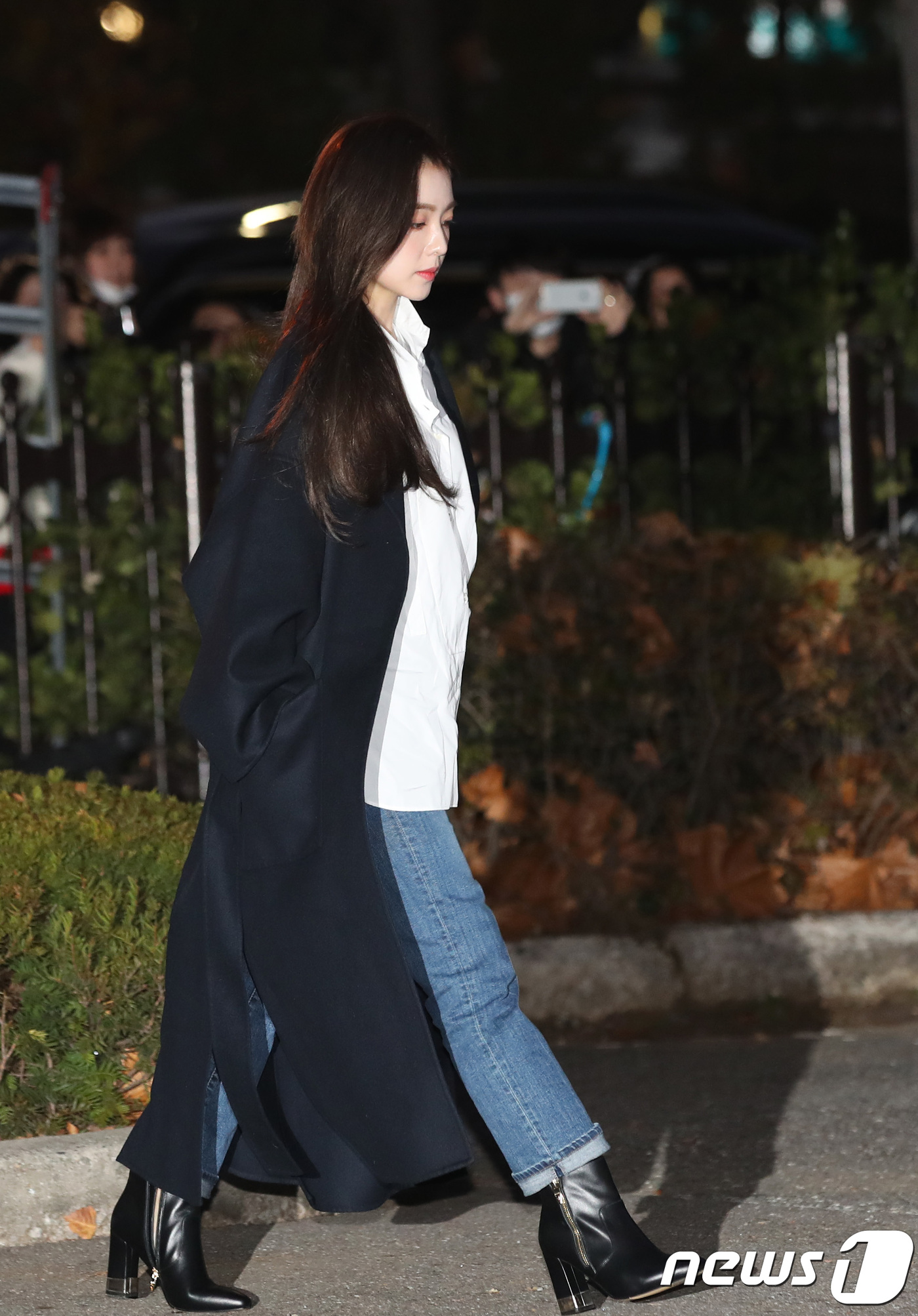 (서울=뉴스1) 권현진 기자 = 레드벨벳 아이린이 30일 오전 서울 여의도 KBS 신관 공개홀에서 열린 KBS2 '뮤직뱅크'(뮤뱅) 리허설에 참석하고 있다. 2018.11.30/뉴 …