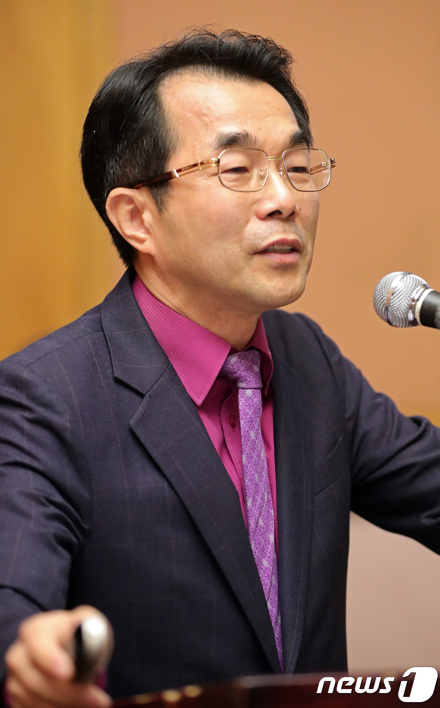 본문 이미지 - 이의영 군산대학교 행정경제학부 교수가 8일 전북 전주시 호텔 르윈 백제홀에서 열린 제6회 뉴스1 지역창조포럼에 참석해 주제발표를 하고 있다.2018.11.8/뉴스1 ⓒ News1 문요한 기자