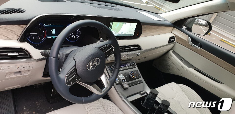 본문 이미지 - 팰리세이드 운전석 모습. ⓒ News1