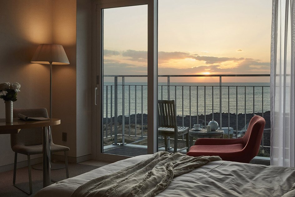 본문 이미지 - 해비치 제주의 객실에서 바라보는 일출