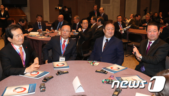 美-中, 동아시아 평화 컨퍼런스 참석한 정세균·이주영·정대철·박주선