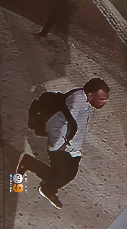 지난 9일(현지시간) 한인타운 상가 CCTV에 포착된 '묻지마 폭행' 범인의 모습. © News1