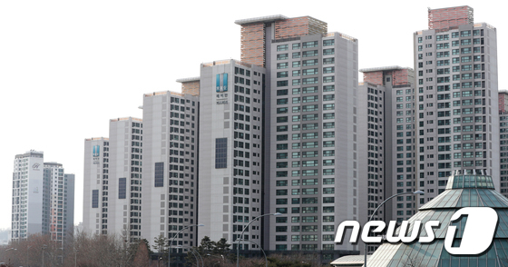  서울 서초구 래미안 퍼스티지 아파트.© News1 구윤성 기자