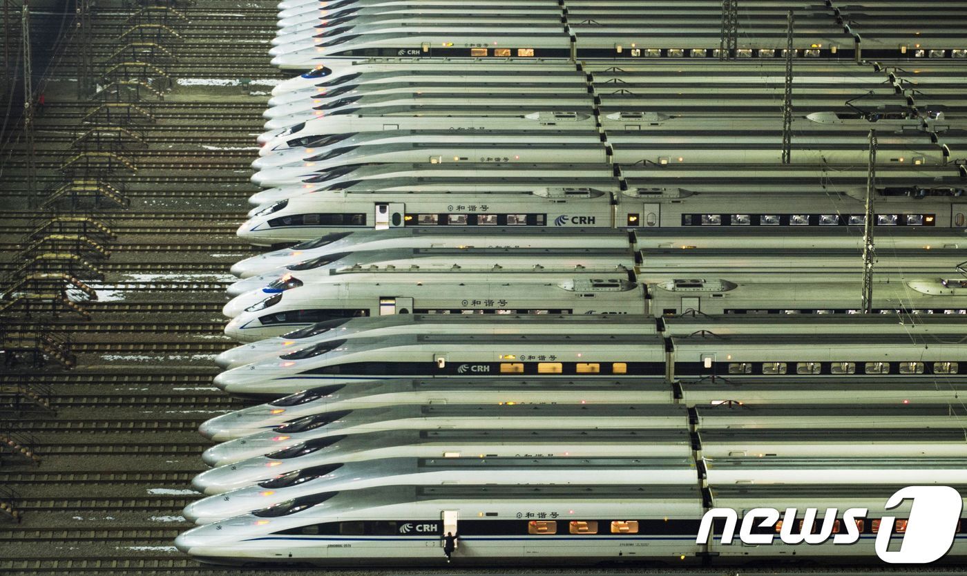본문 이미지 -  중국 후베이성 우한의 고속철도 정비센터. ⓒ AFP=뉴스1 ⓒ News1 우동명 기자