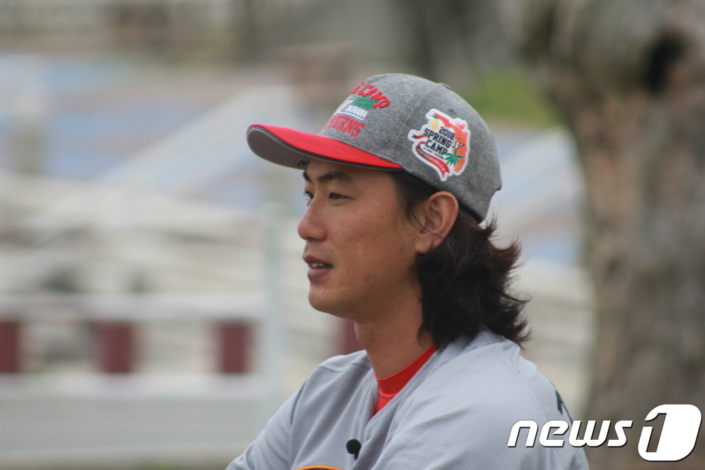 본문 이미지 - 머리를 길러 기부한 SK와이번스 김광현 선수. (SK 제공)ⓒ News1