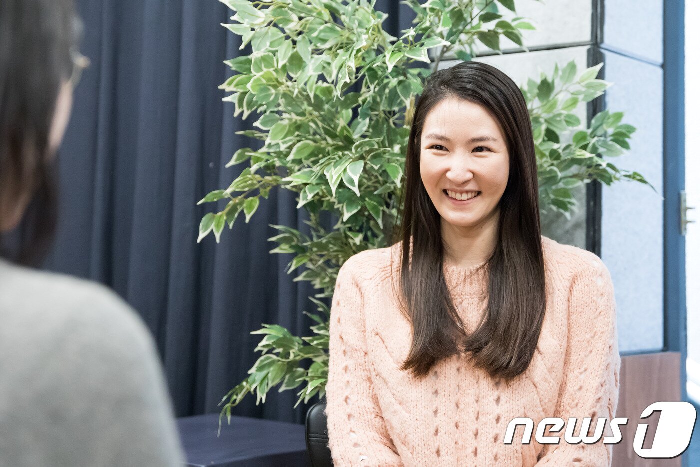 본문 이미지 - 연극 '전화벨이 울린다'에서 주인공 김수진 역을 맡은 신사랑 배우ⓒ News1