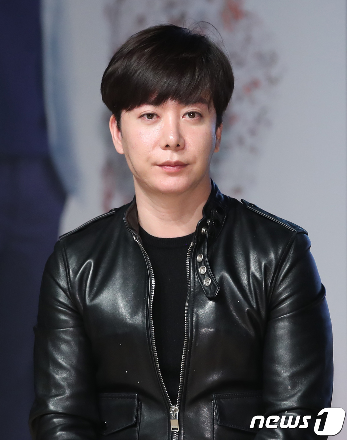 (서울=뉴스1) 권현진 기자 = 메이크업 아티스트 박태윤이 14일 오전 서울 강남구 청담동 일지아트센터에서 열린 KBS월드 ‘더 뷰티2’ 제작발표회에 참석해 취재진 질문을 듣고 있 …