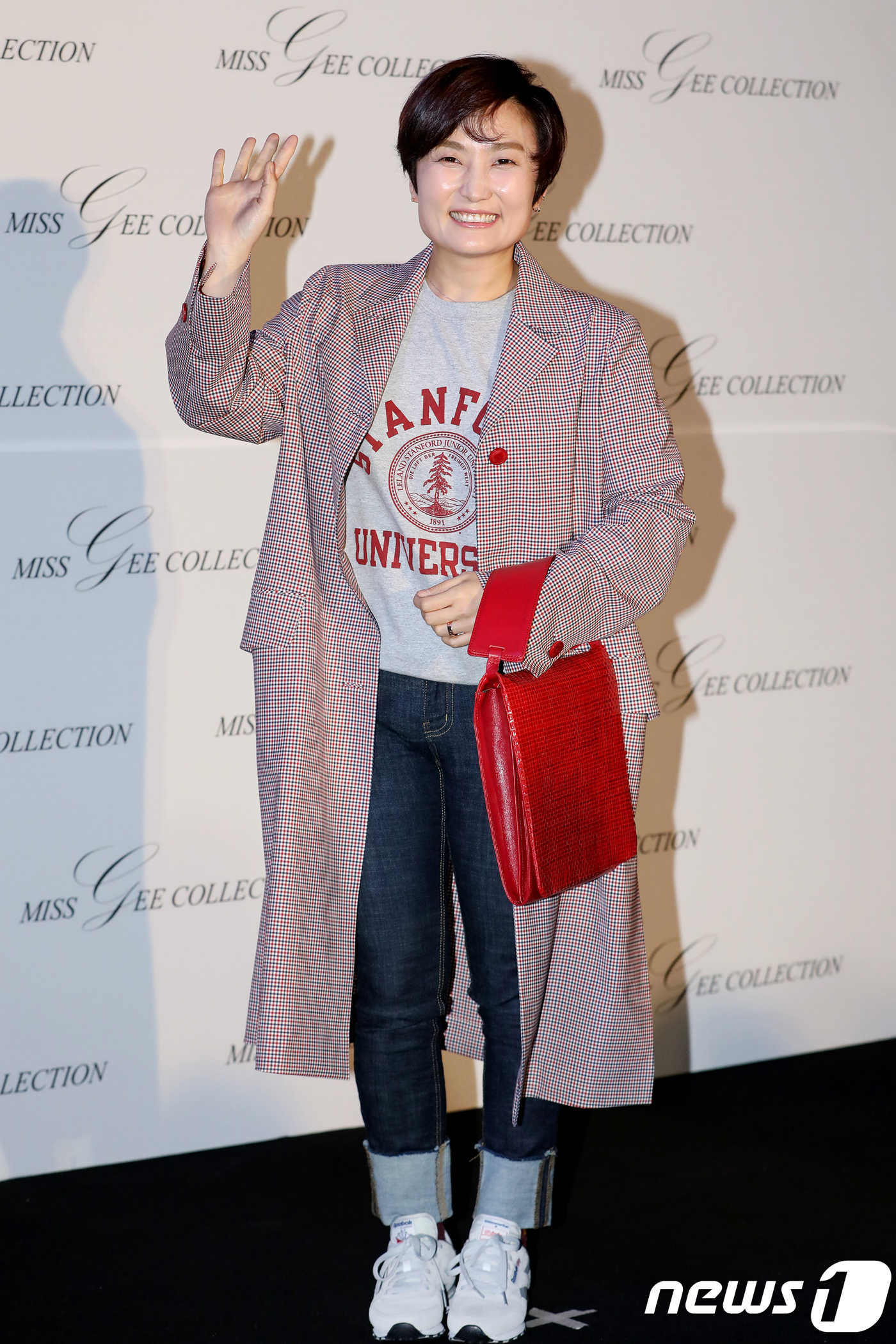 (서울=뉴스1) 강고은 에디터 = 방송인 박경림이 22일 서울 중구 동대문디자인플라자(DDP)에서 열린 2018 F/W 헤라 서울패션위크 미스지 컬렉션(MISS GEE COLLEC …