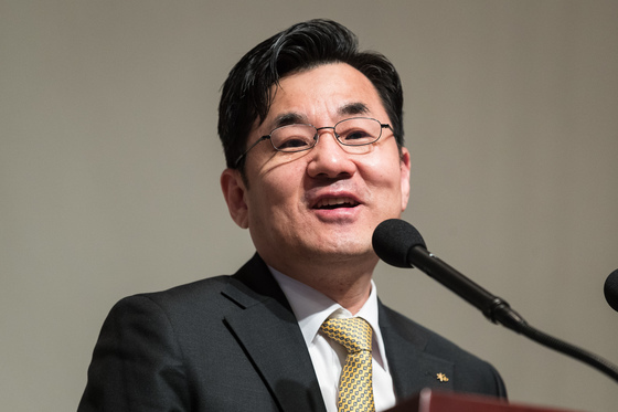 '라임사태' 윤경은 전 KB證 대표, 금융위 상대 소송 승소…직무정지 취소