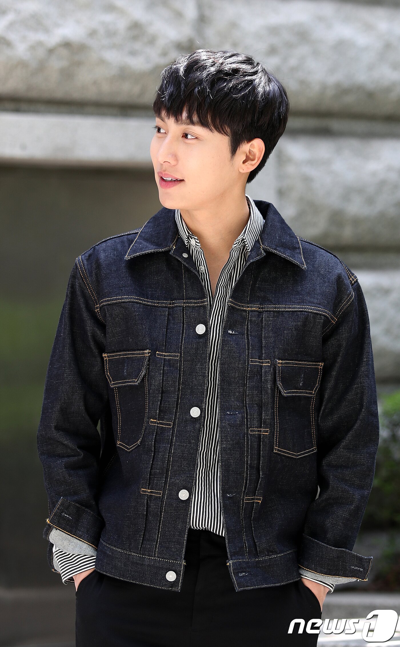 본문 이미지 - 배우 권화운이 18일 서울 종로구 뉴스1 본사에서 인터뷰를 갖고 있다. 권화운은 SBS 수목드라마 ‘스위치 - 세상을 바꿔라’에서 밉지만 싫지 않은 악역을 맡아 주목받고 있다. 2018.4.18/뉴스1 ⓒ News1 박지혜 기자