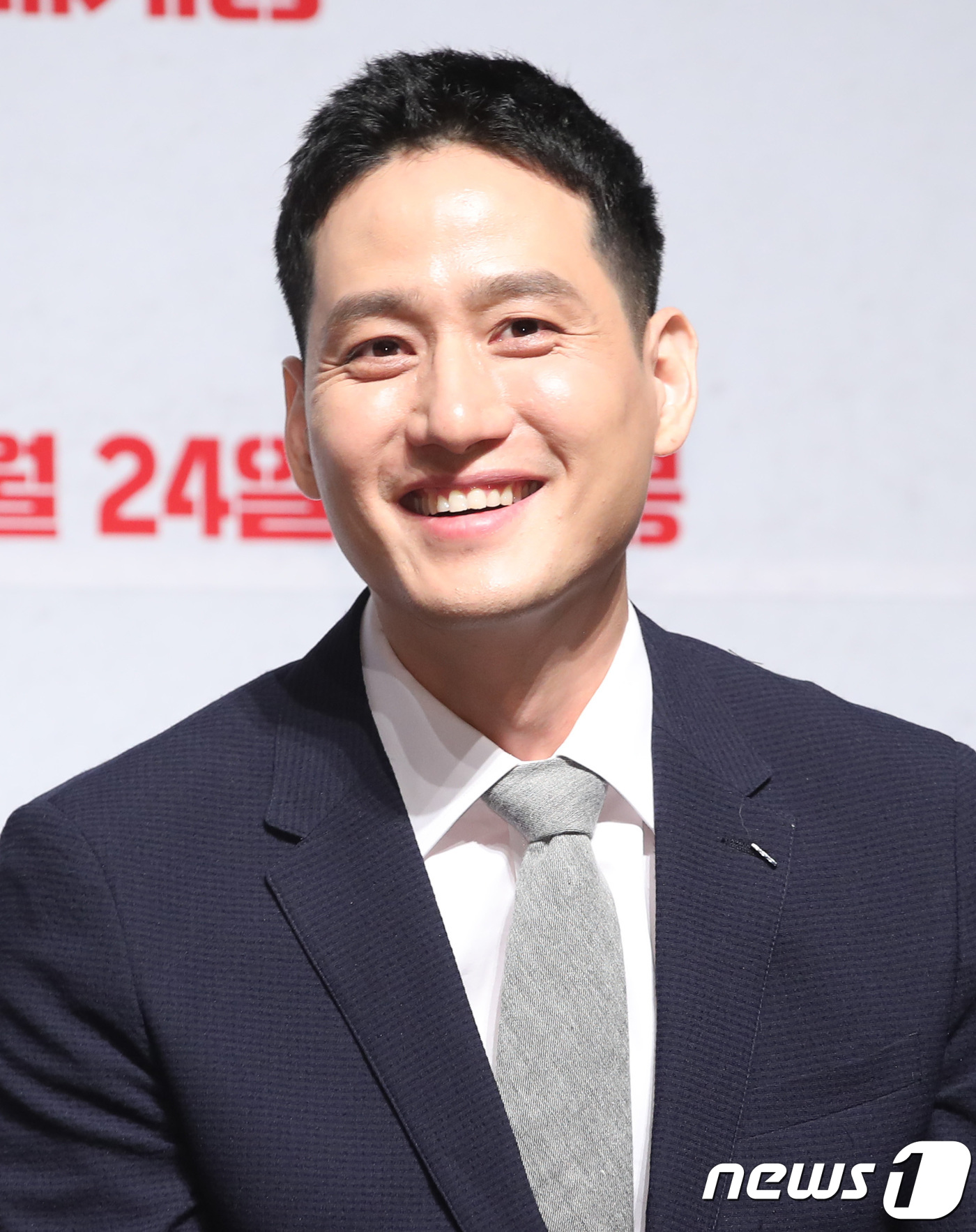 (서울=뉴스1) 권현진 기자 = 배우 박해준이 19일 오전 서울 압구정cgv에서 열린 영화 '독전'(감독 이해영) 제작보고회에 참석해 미소를 짓고 있다.'독전'은 아시아를 지배하는 …