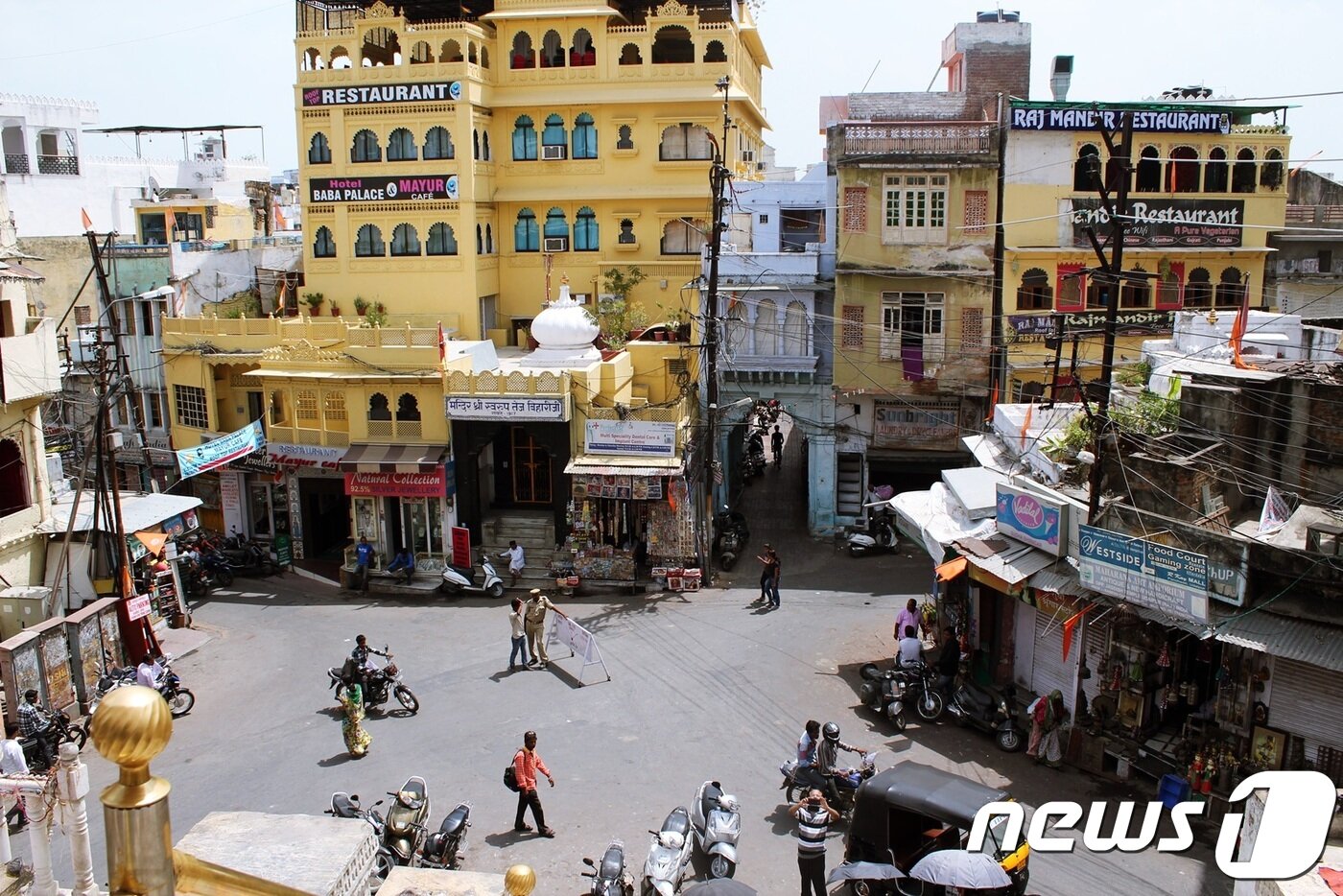 본문 이미지 - 작뒤시 사원에서 바라본  로터리ⓒ News1  