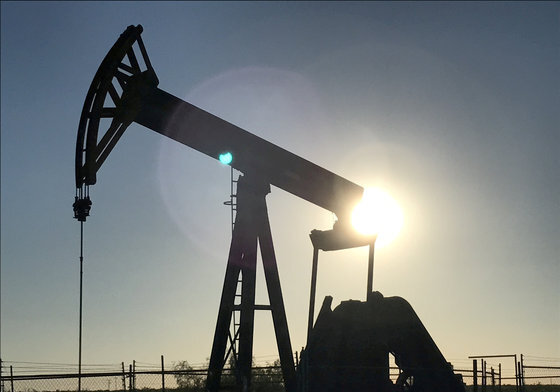 우크라이나 평화협상 교착, 국제유가 2% 이상 급락