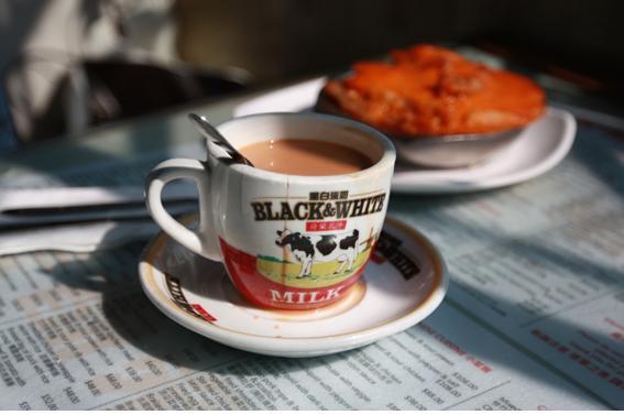 본문 이미지 - 미도 카페에서 맛볼 수 있는 전통 밀크티