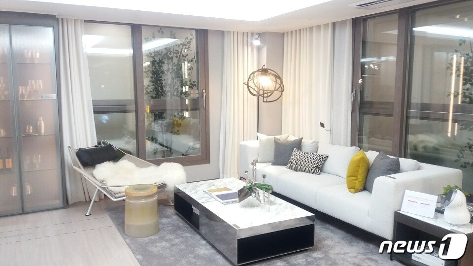 본문 이미지 - 미사역 파라곤 유닛 내부 모습ⓒ News1