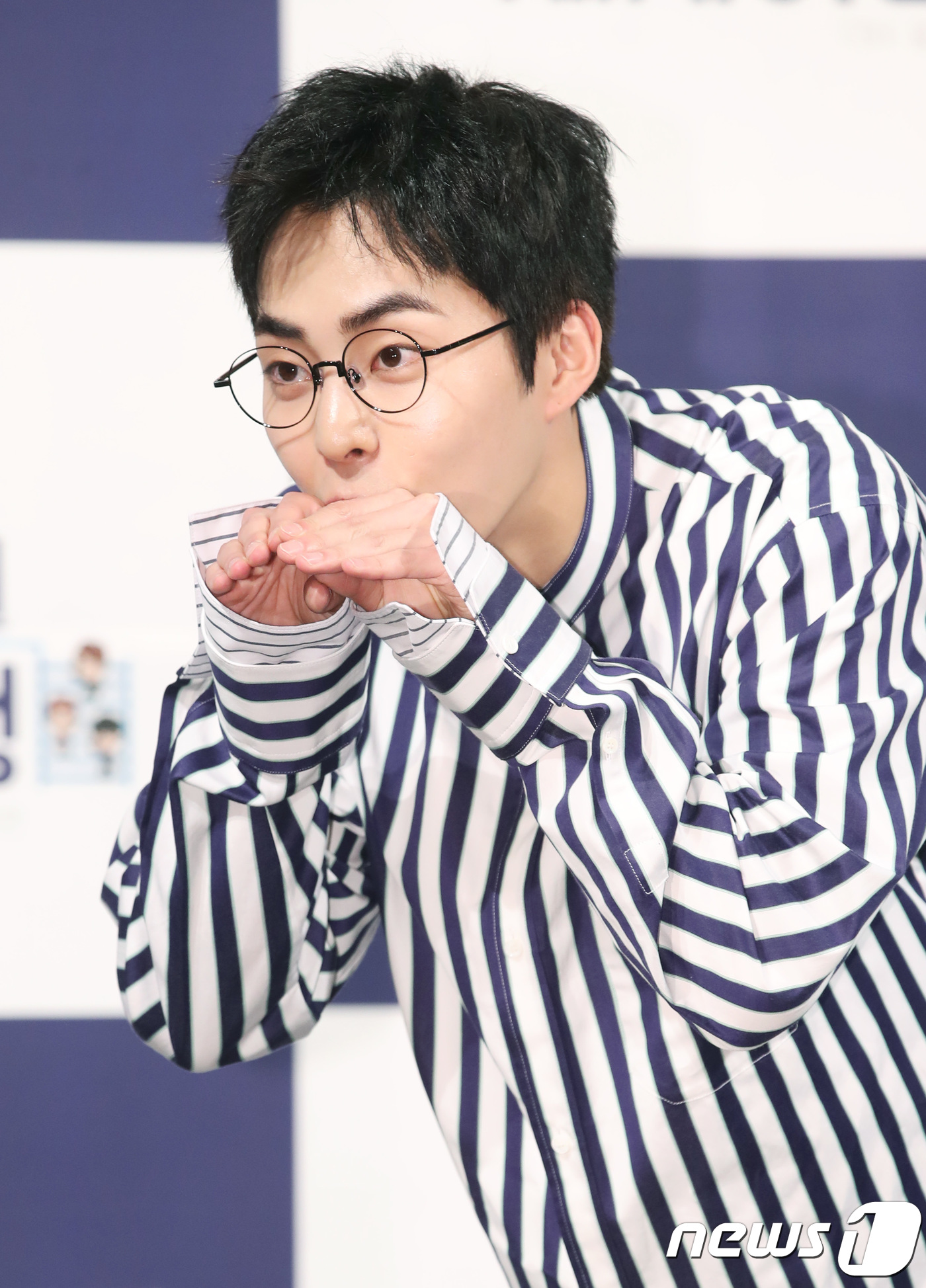 (서울=뉴스1) 권현진 기자 = 엑소의 시우민이 29일 오후 서울 임피리얼팰스에서 열린 첫 리얼버라이어티 ‘엑소(EXO)의 사다리타고 세계여행 첸백시(CBX) 일본편’ 제작발표회에 …