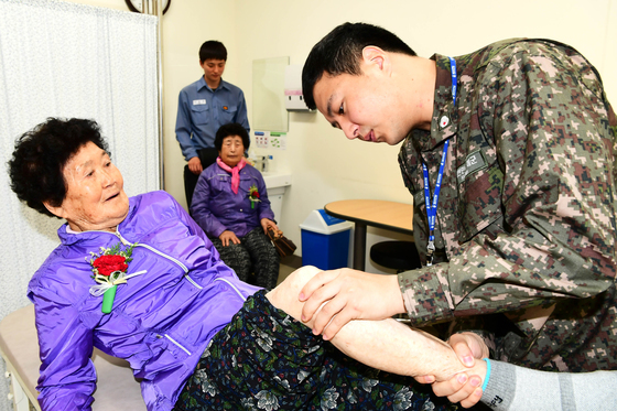군의관 임관 1년새 '반토막'…尹 의정갈등·병사 복무 단축 여파 가능성