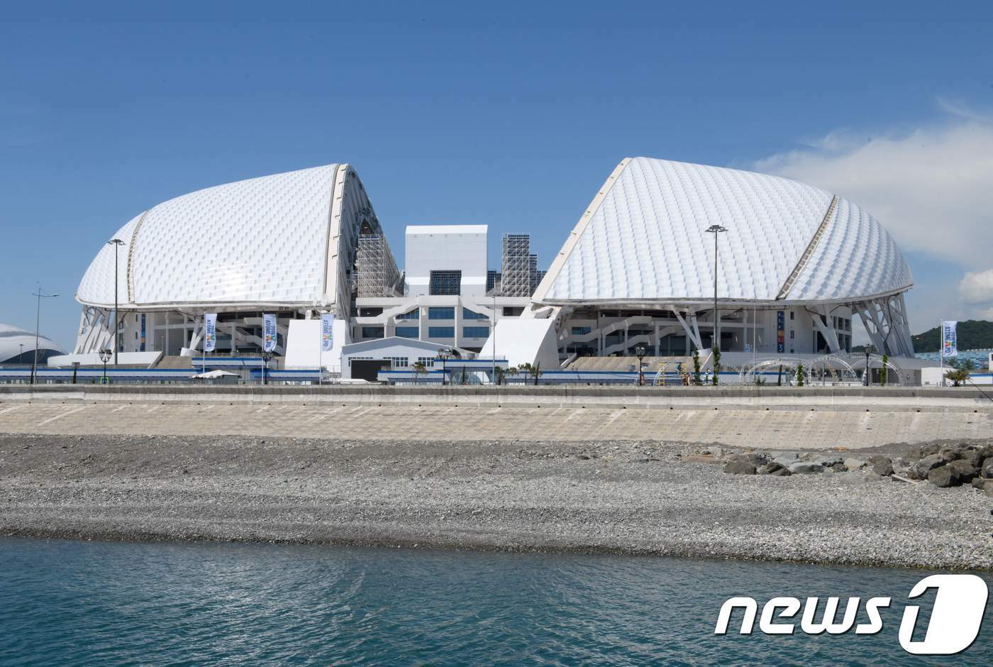 본문 이미지 - 러시아 소치의 피시트 올림픽 스타디움. ⓒAFP=News1