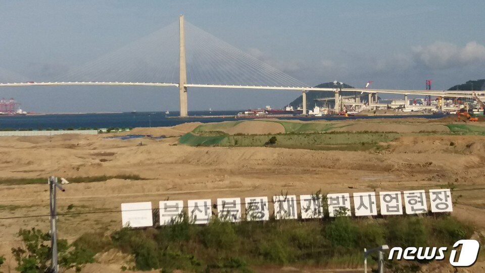 본문 이미지 - 부산역 인근 부산북항재개발사업현장ⓒ News1