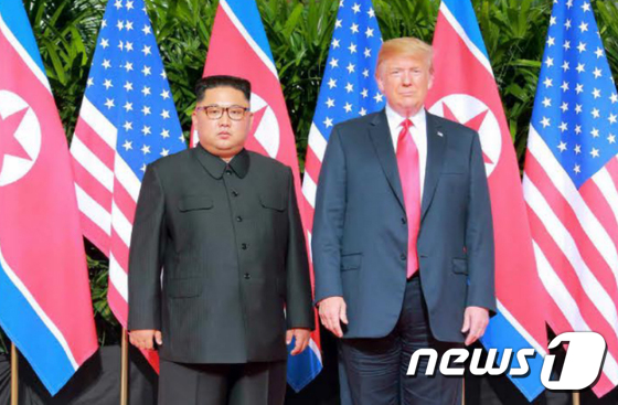김정은 북한 국무위원장과 도널드 트럼프 미국 대통령. (노동신문) 2018.6.13/뉴스1 © News1 이승배 기자