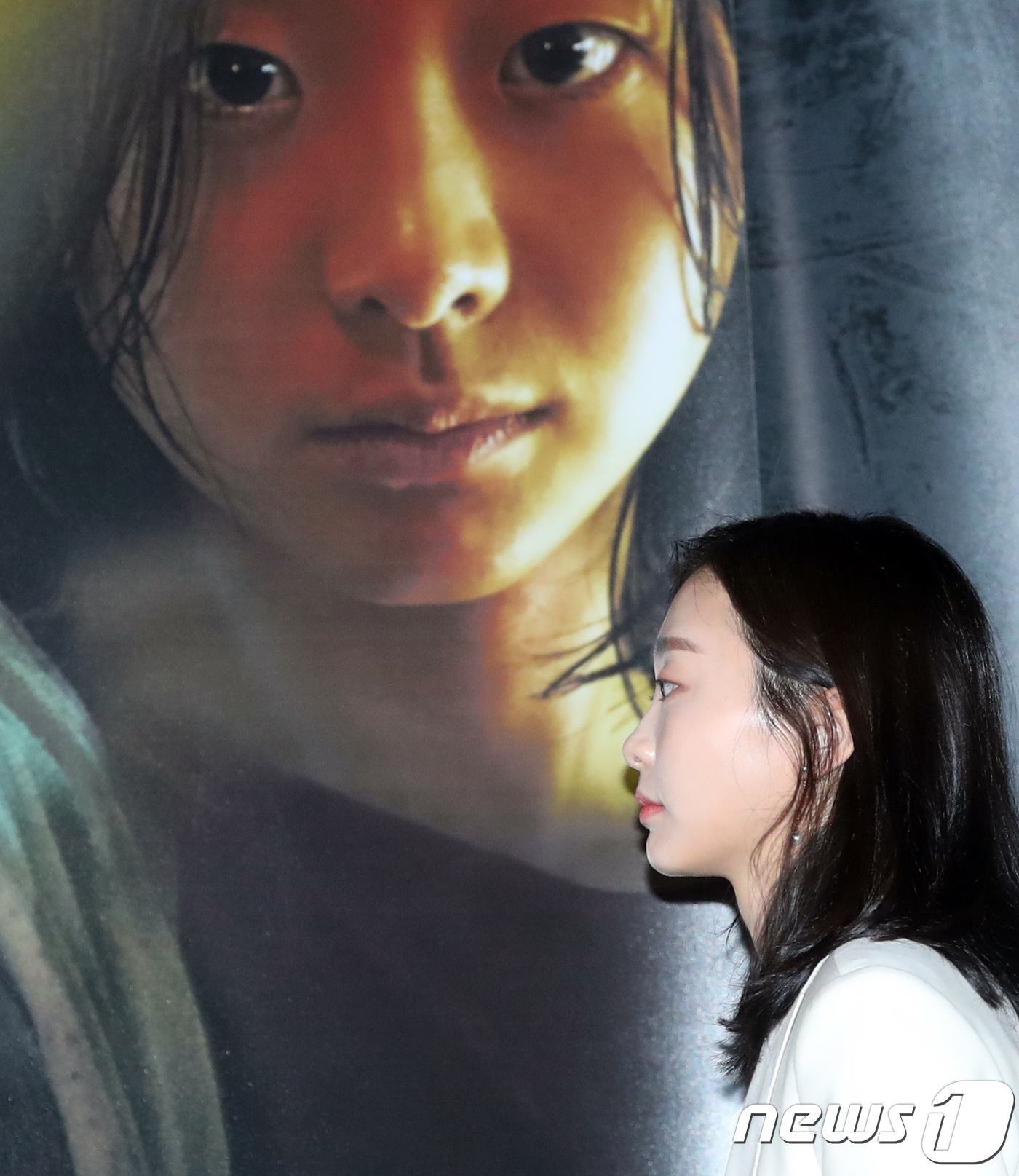 (서울=뉴스1) 권현진 기자 = 배우 김다미가 19일 오후 서울 용산cgv에서 열린 영화 '마녀'(감독 박훈정) 언론시사회에 참석하고 있다.‘마녀’는 시설에서 많은 이들이 죽은 의 …