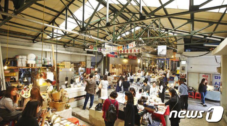 본문 이미지 - 연트럴파크 동진시장(마포구 제공)News1