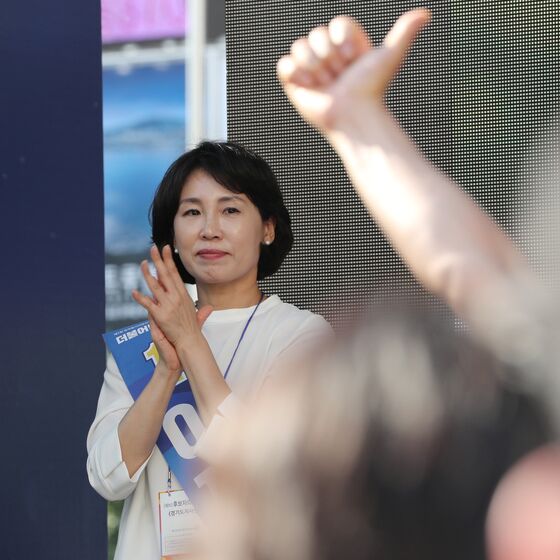 이재명 부인 김혜경씨, 춘천 삼운사 찾아 '불심' 잡기