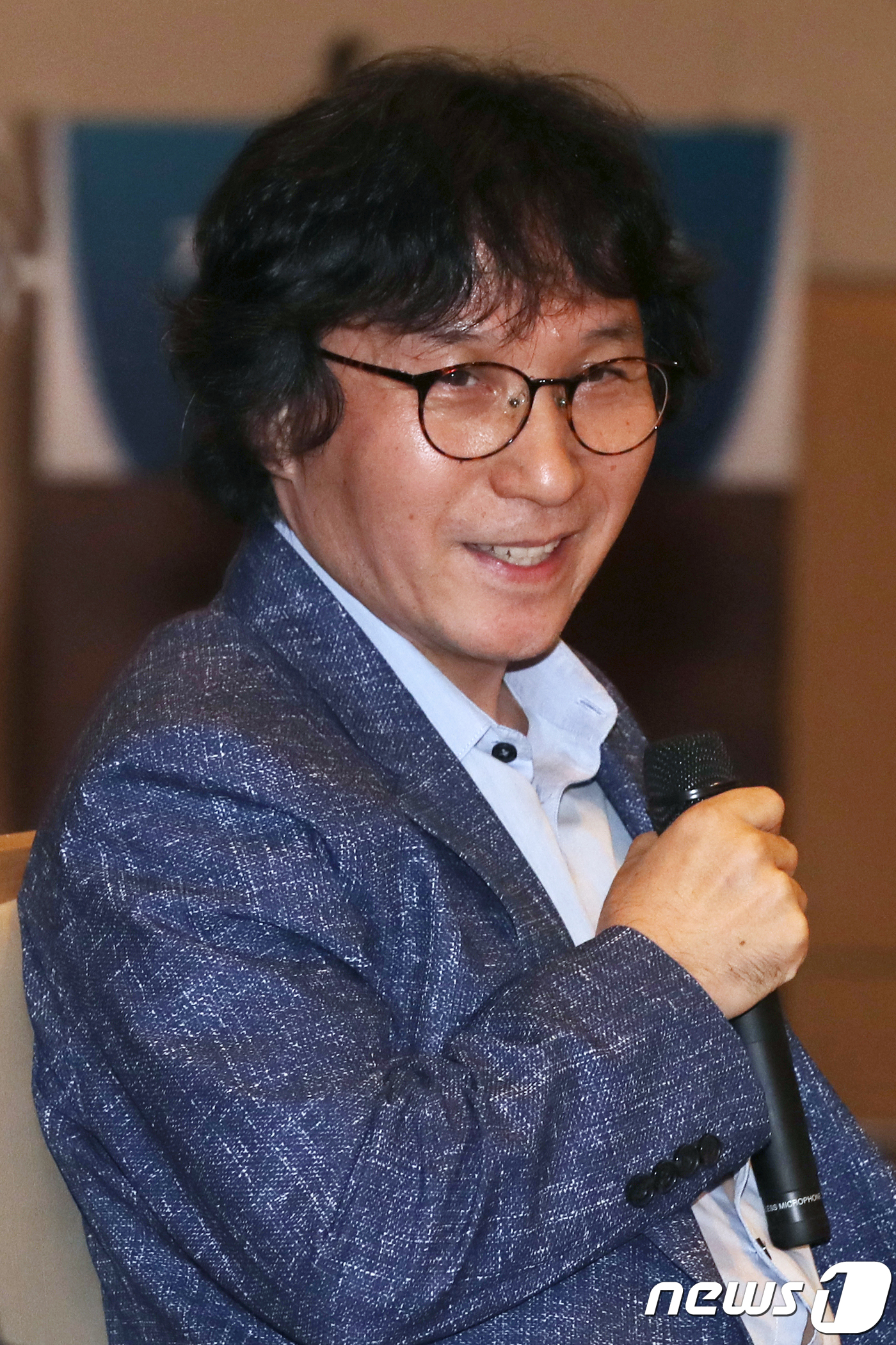 (서울=뉴스1) 민경석 기자 = 신장섭 싱가포르국립대 경제학과 교수가 10일 서울 영등포구 여의도 전경련회관에서 열린 '기업과 혁신생태계'를 주제로 한 특별대담에 참석해 장하준 영 …