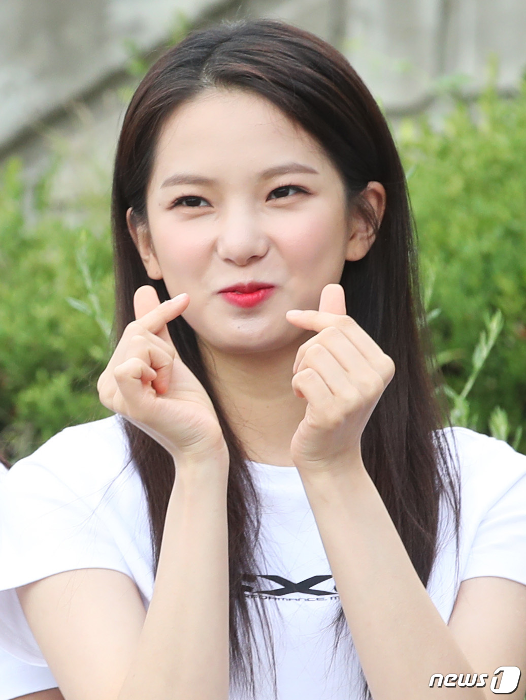 (고양=뉴스1) 권현진 기자 = 씨엘씨(CLC) 최유진이 20일 오전 고양체육관에서 열리는 MBC 추석특집 ‘2018 아이돌스타 육상 선수권대회’(아육대) 녹화에 참석해 포즈를 취 …