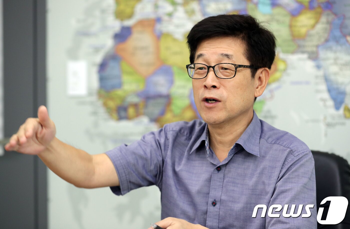 본문 이미지 - 장재연 숲과나눔 이사장이 지난 24일 오후 서울 서초구 숲과나눔 사무실에서 뉴스1과 인터뷰를 하고 있다. 2018.8.24/뉴스1 ⓒ News1 이재명 기자