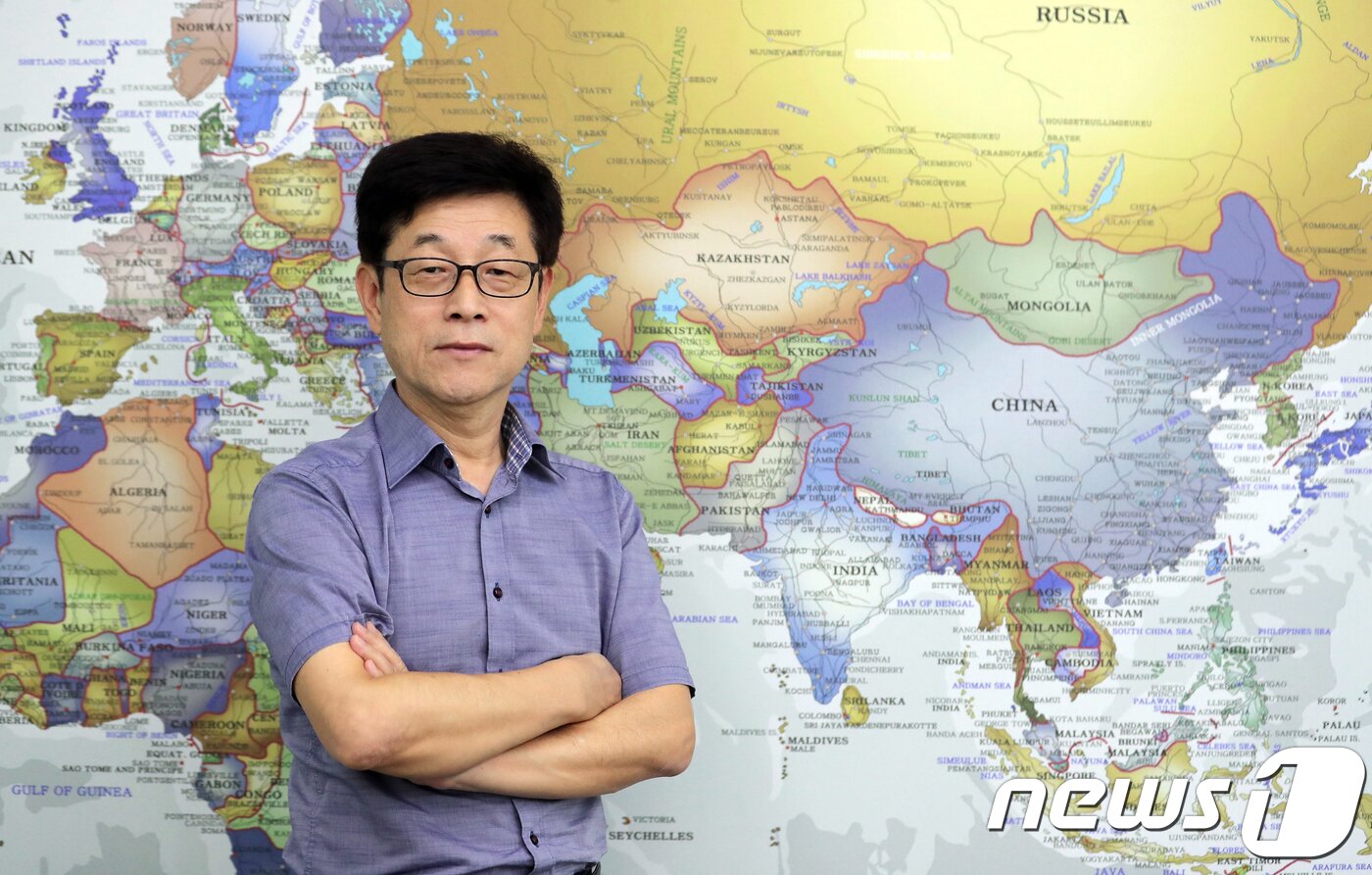 본문 이미지 - 장재연 숲과나눔 이사장이 지난 24일 오후 서울 서초구 숲과나눔 사무실에서 뉴스1과 인터뷰를 하고 있다. 2018.8.24/뉴스1 ⓒ News1 이재명 기자