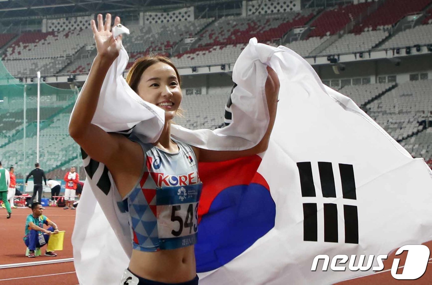 (자카르타(인도네시아)=뉴스1) 김명섭 기자 = 육상 여자 국가대표 정혜림이 26일 인도네시아 자카르타 겔로라 붕 카르노(GBK) 스타디움에서 열린 2018 자카르타 팔렘방 아시안 …