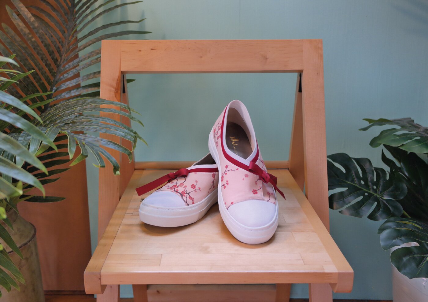 본문 이미지 - 은상작 '한복을입은스니커즈'