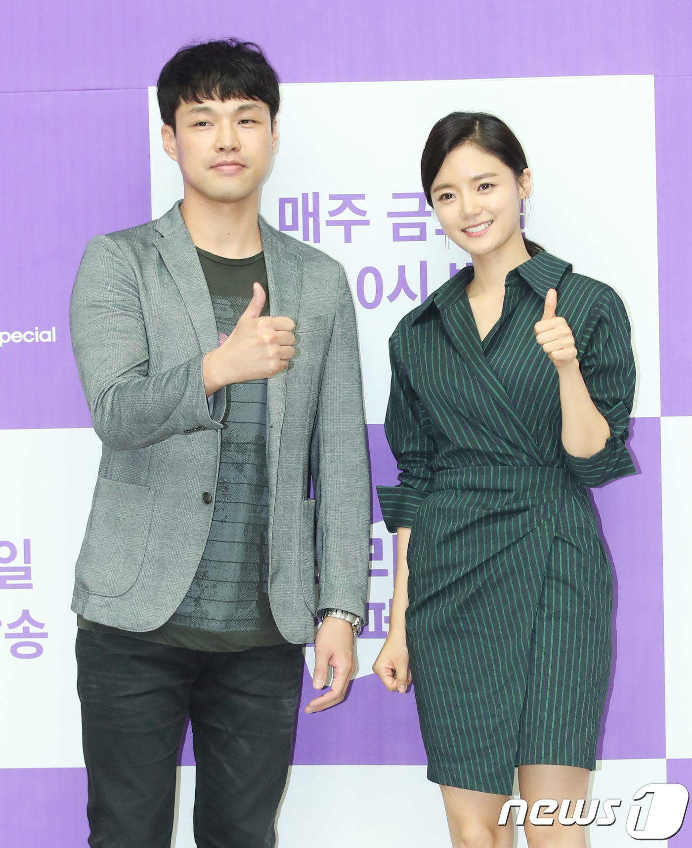 (서울=뉴스1) 권현진 기자 = 김민태 감독, 배우 고보결(오른쪽)이 13일 오후 서울 여의도 KBS 신관에서 열린 ‘KBS드라마스페셜 2018- 잊혀진 계절’ 제작발표회에 참석해 …