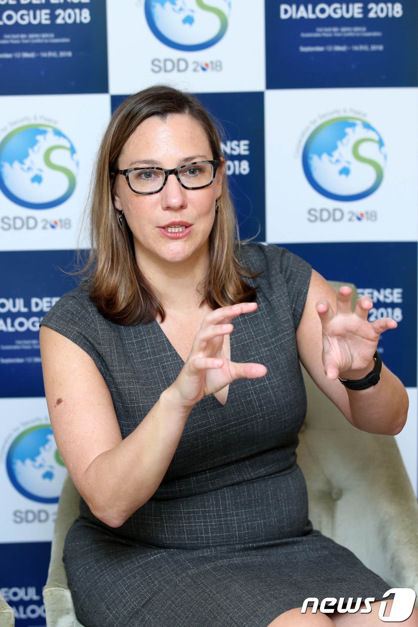 (서울=뉴스1) 안은나 기자 = 켈리 매그서먼(Kelly Magsamen) 미국 진보센터(CAP) 부소장이 13일 2018 서울안보대화(SSD)가 열린 중구 웨스틴조선호텔에서 뉴스 …