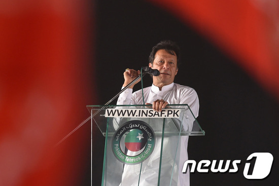 임란 칸 파키스탄 총리가 연설을 하고 있다. © News1 자료 사진 
