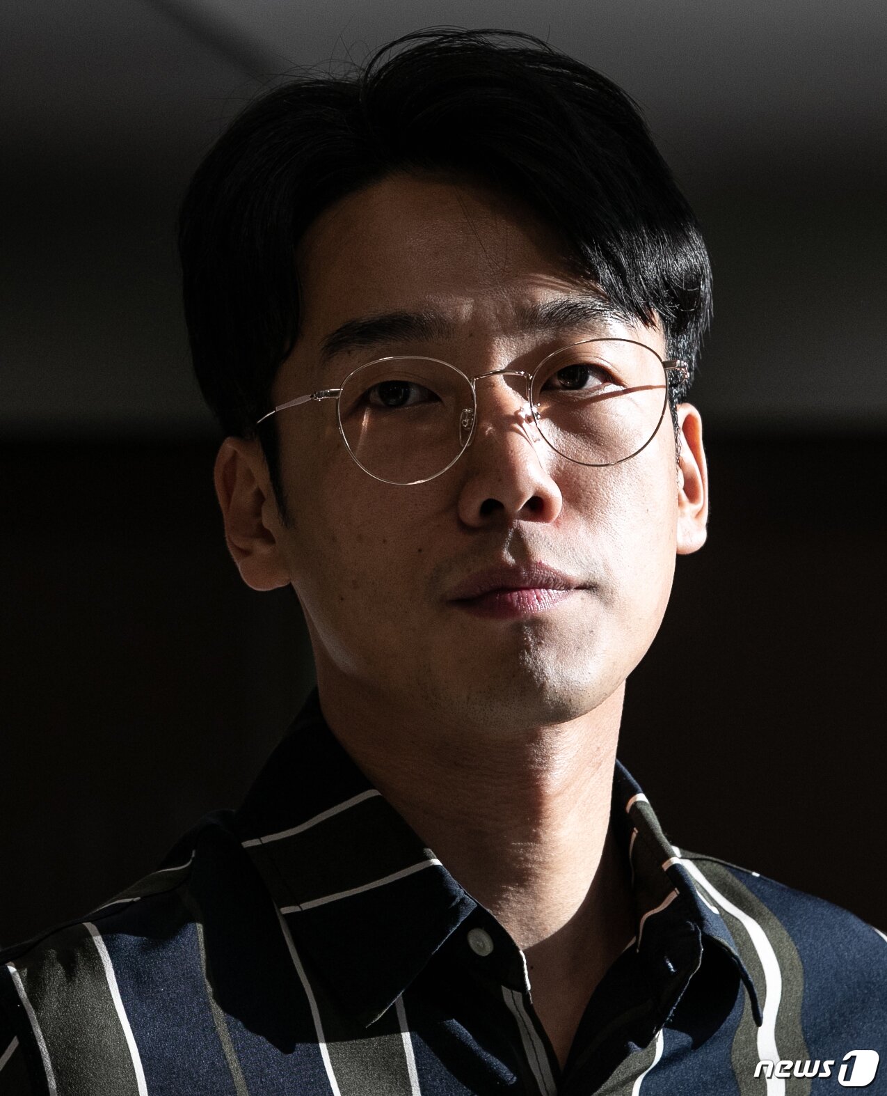 본문 이미지 - 배우 김남희가 지난 18일 오후 서울 종로구 뉴스1 사옥에서 인터뷰에 앞서 사진촬영에 임하고 있다. 2018.9.20/뉴스1 ⓒ News1 이승배 기자