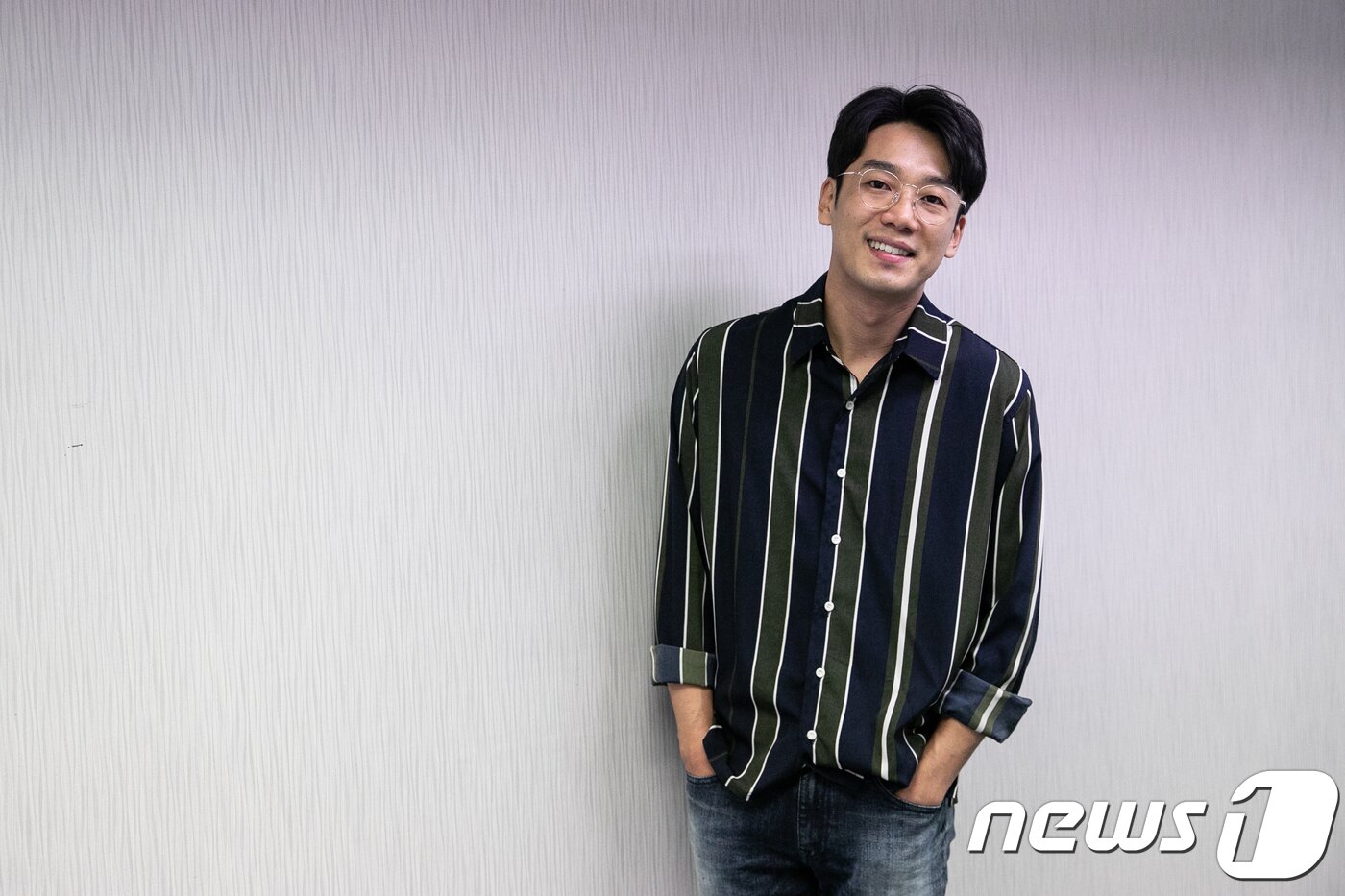 본문 이미지 - 배우 김남희가 지난 18일 오후 서울 종로구 뉴스1 사옥에서 인터뷰에 앞서 사진촬영에 임하고 있다. 2018.9.20/뉴스1 ⓒ News1 이승배 기자