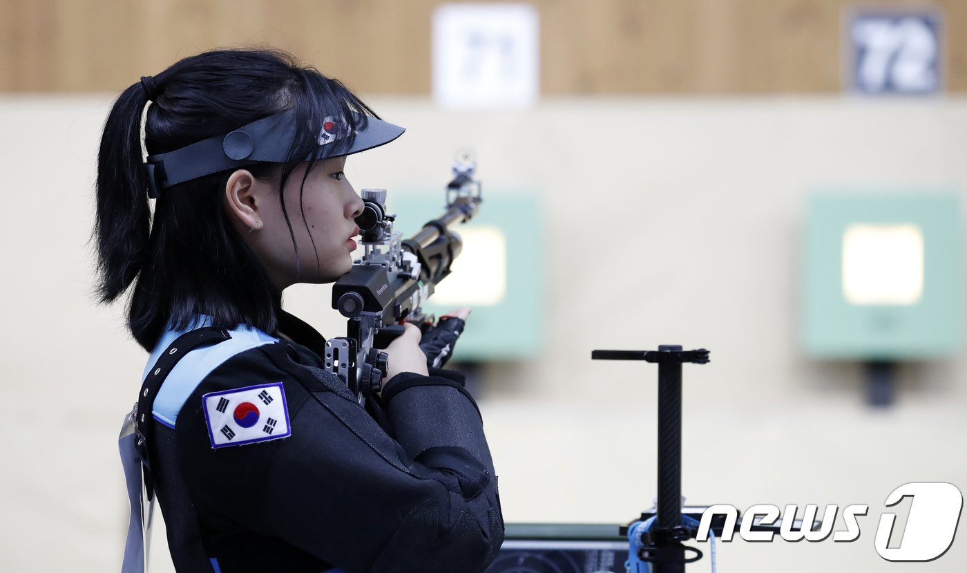 3일 오전 경남 창원시 의창구 창원국제사격장에서 열린 &#39;2018 창원 세계사격선수권대회&#39; 10m 공기소총 본선 경기에 참가한 대한민국 금지현이 호흡을 가다듬고 있다. 2018.9.3/뉴스1 ⓒ News1 이승배 기자