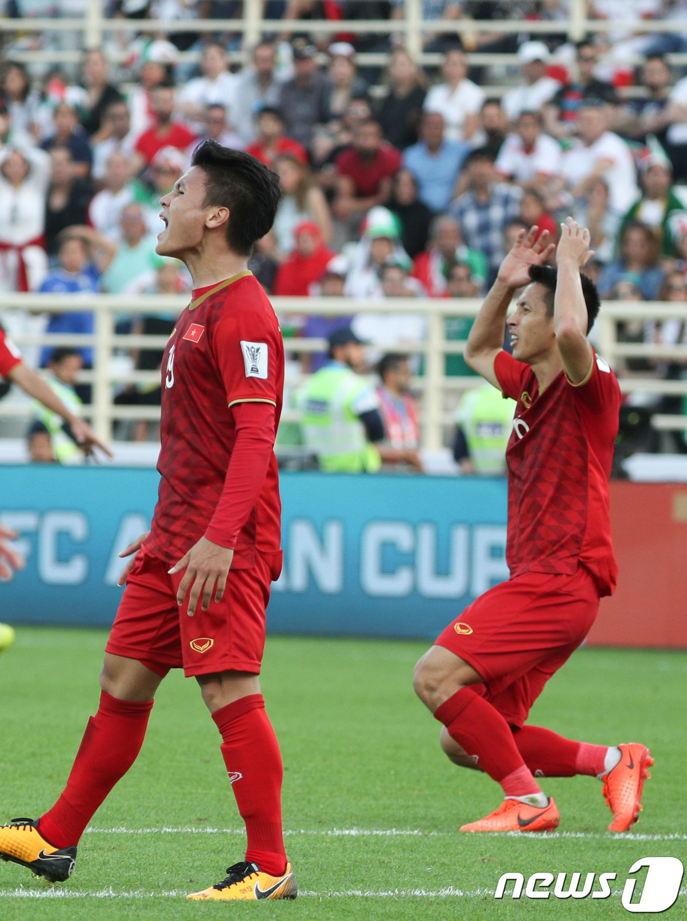 (아부다비(UAE)=뉴스1) 신웅수 기자 = 베트남 축구대표팀 응우옌 꽝하이가 12일 오후(현지시간) 아랍에미리트연합(UAE) 알냐얀 스타디움에서 열린 2019 아시아축구연맹(AF …