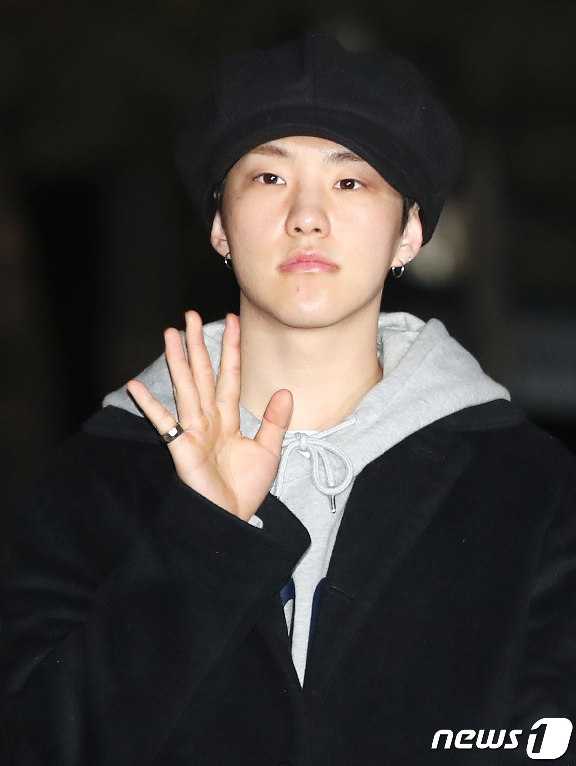 (서울=뉴스1) 권현진 기자 = 세븐틴 호시가 25일 오전 서울 여의도 KBS 신관 공개홀에서 열린 KBS2 '뮤직뱅크'(뮤뱅) 리허설에 참석해 포즈를 취하고 있다. 2019.1. …